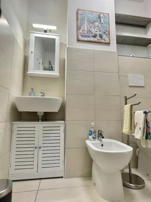 La Venezia'S Studio Flat Ліворно Екстер'єр фото