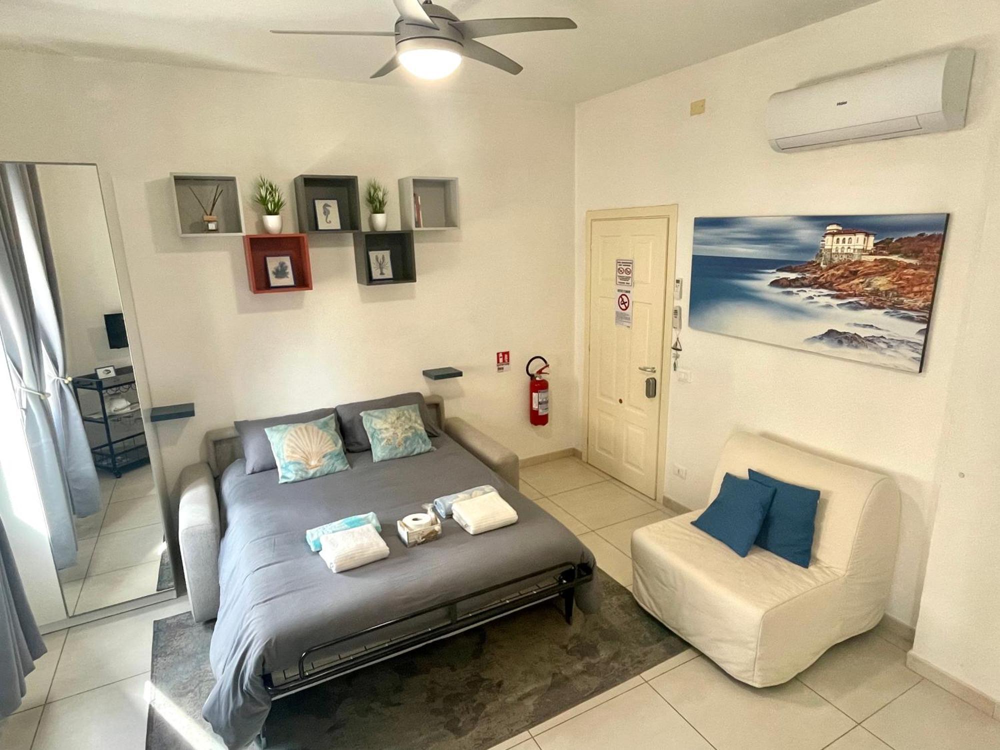 La Venezia'S Studio Flat Ліворно Екстер'єр фото